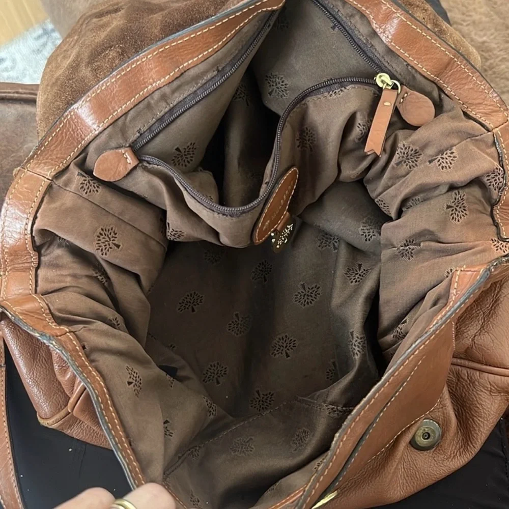 Mulberry Alexa Brown with Gold Hardware - Picture 5 of 15